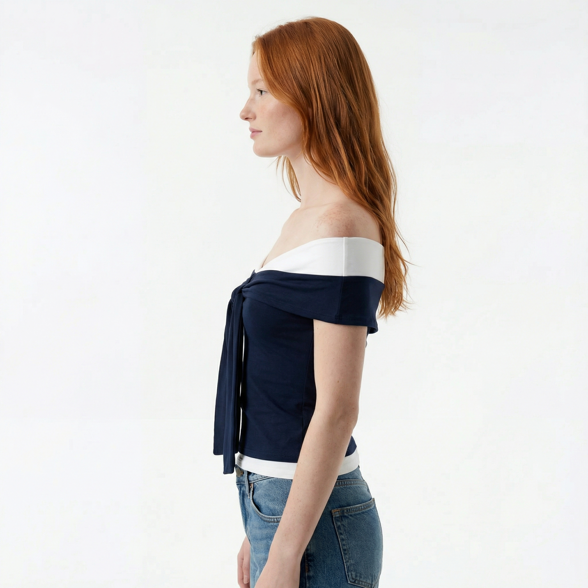 Amoura Fitted Viscose Jersey Top - Sleek Tailored Silhouette, Minimal Stretch Structure, Soft Breathable Fabric