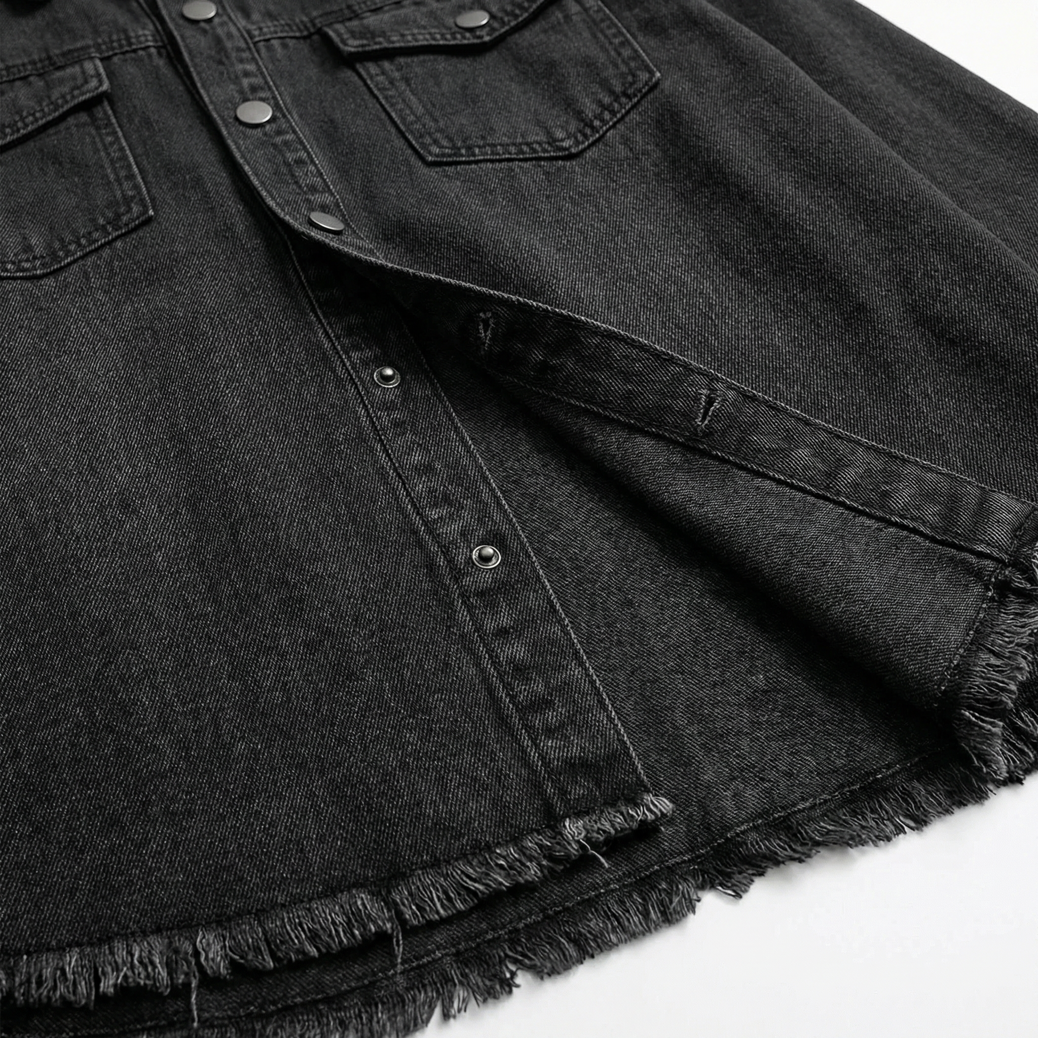 Classic Women's Denim Jacket - Relaxed Fit, Functional Pockets, Timeless Layering Essential